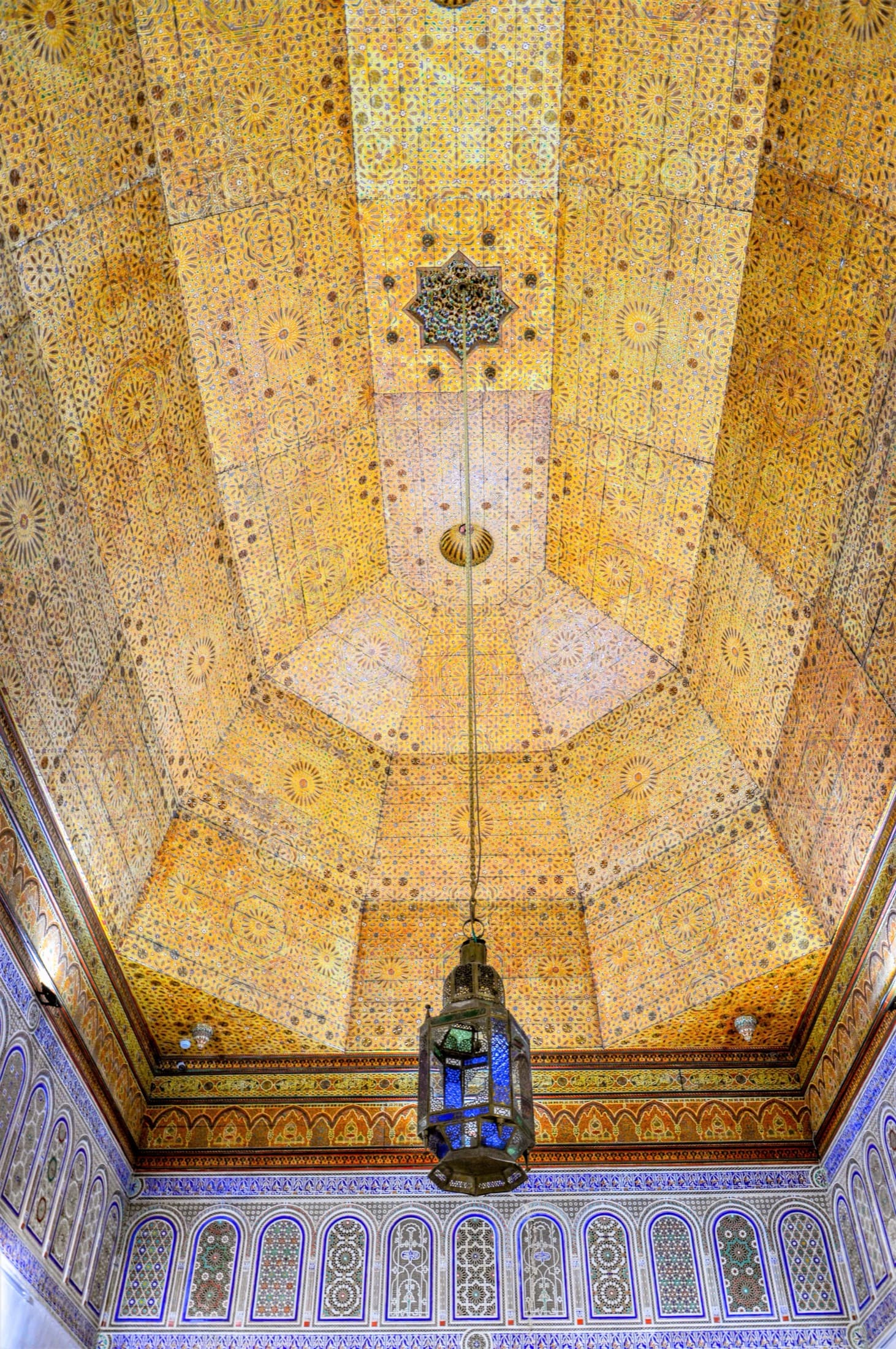 Bemalte Zedernholzdecke in Dar Si Said